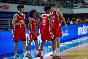 替补打得还可以！朱正6中3拿到10分1板2助2断