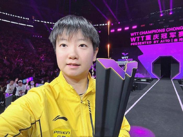 华体会官网APP-瑞典大满贯第5日！孙颖莎王曼昱围剿日本，林诗栋孤军奋战，蒯曼PK队