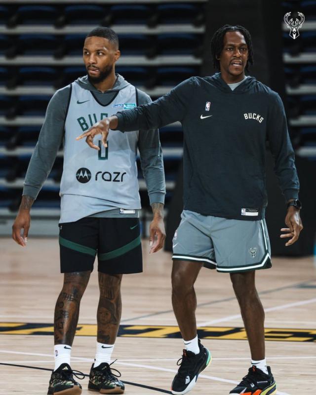 华体会官网下载-隆指导上线！隆多任雄鹿客座教练 老里：他太聪明了