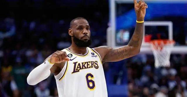 华体会官网入口-运气不佳！詹姆斯伤缺3周湖人季后赛形势急转直下